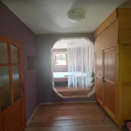 West Bohemian Home, 208 *