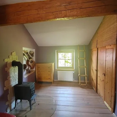West Bohemian Home, 208 Krajkova