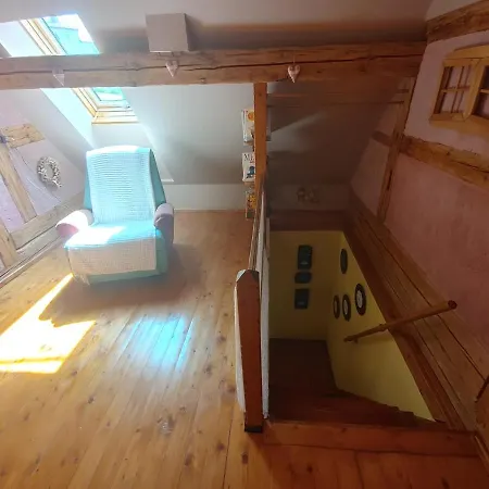 West Bohemian Home, 208 Krajkova