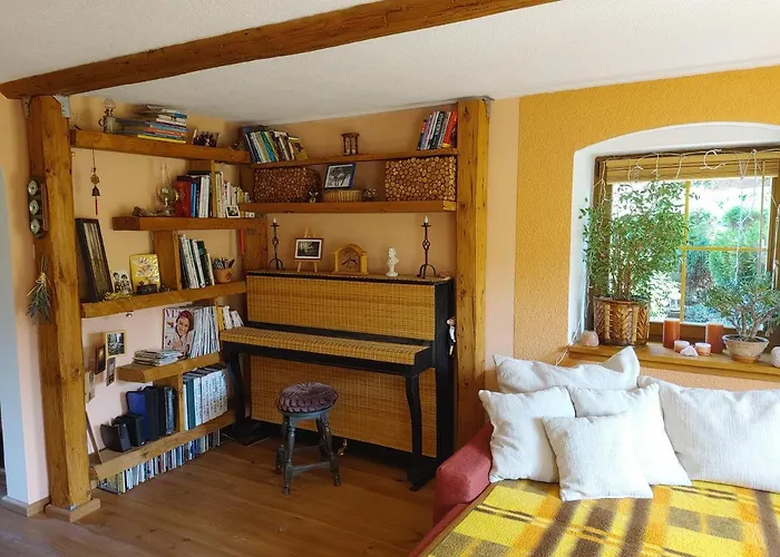 West Bohemian Home, 208 Krajkova
